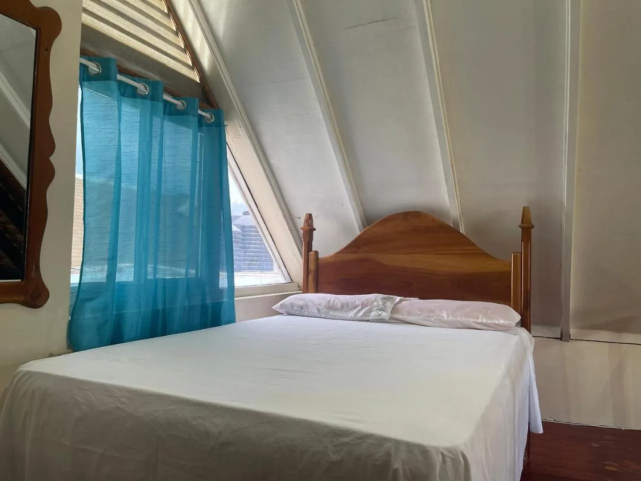 アパート Oceanfront Condo W/ Free Parking + High Speed Wifi ネグリル