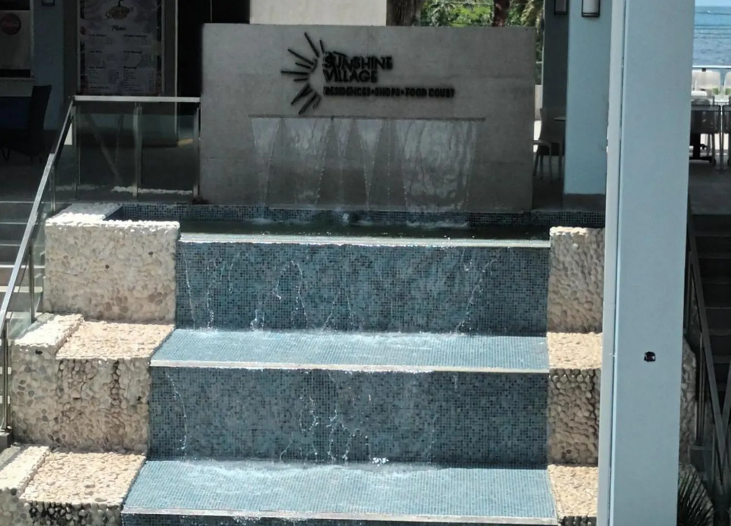 Oceanfront Condo W/ Free Parking + High Speed Wifi ネグリル アパート