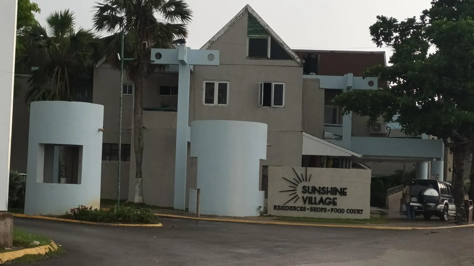 アパート Oceanfront Condo W/ Free Parking + High Speed Wifi ネグリル ジャマイカ